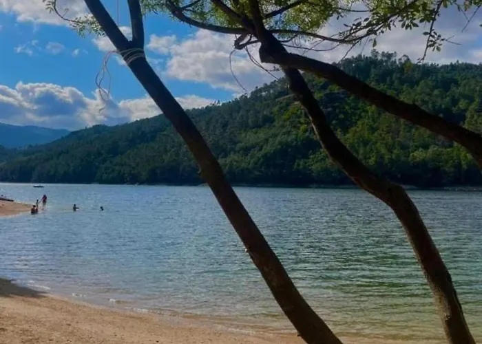 펜션 Quinta Do Assento Louredo (Braga)